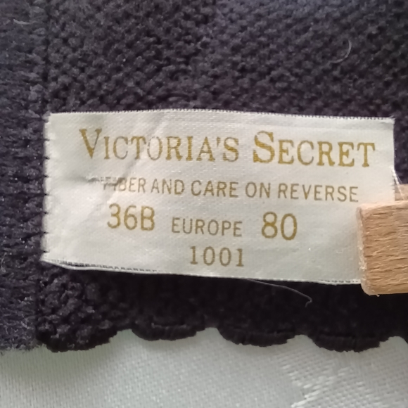 VICTORIAS SECRET GOLD LABEL VINTAGE BLACK LACE CORSET SIZE 36B - Picture 7 of 16